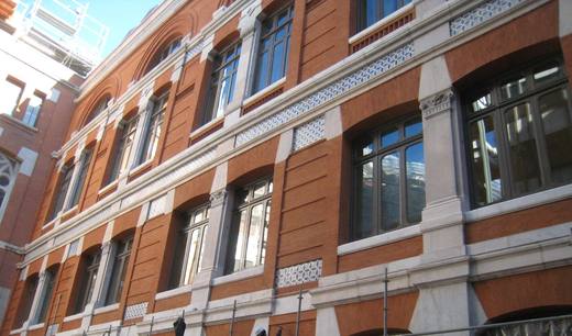 Fachadas Interiores Edificio Tradicional